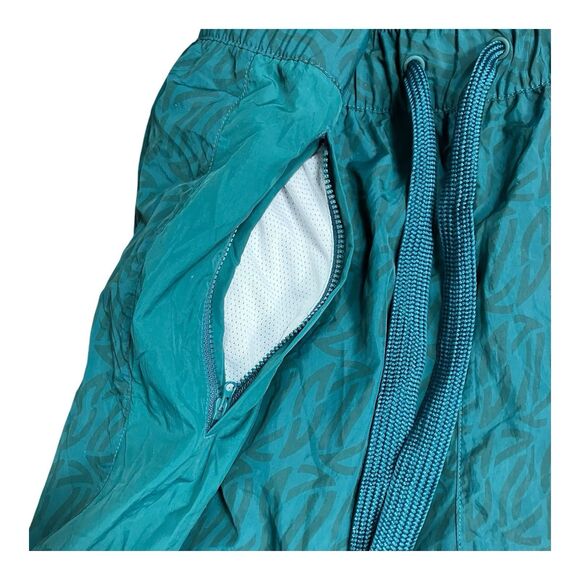 PUMA Basketball Pants WMNS XL Storm Watch Packable Snap Varsity Water Resistant - Picture 4 of 15